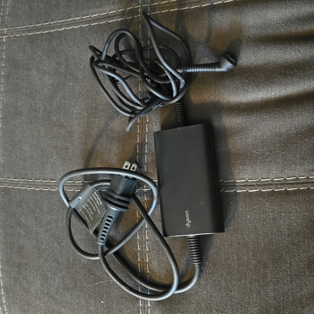 Dyson Corrale™ straightener Magnetic 360˚ charging cable